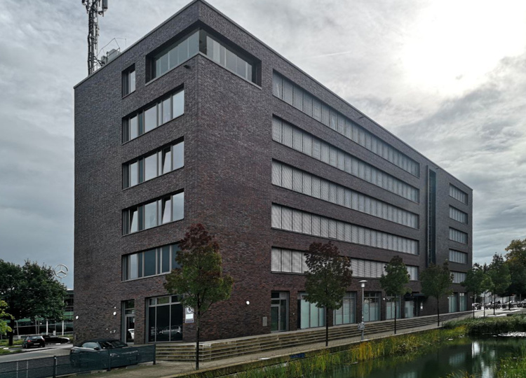 Geschäfts-und Bürogebäude Podbielskistr./Ecke Eulenkamp